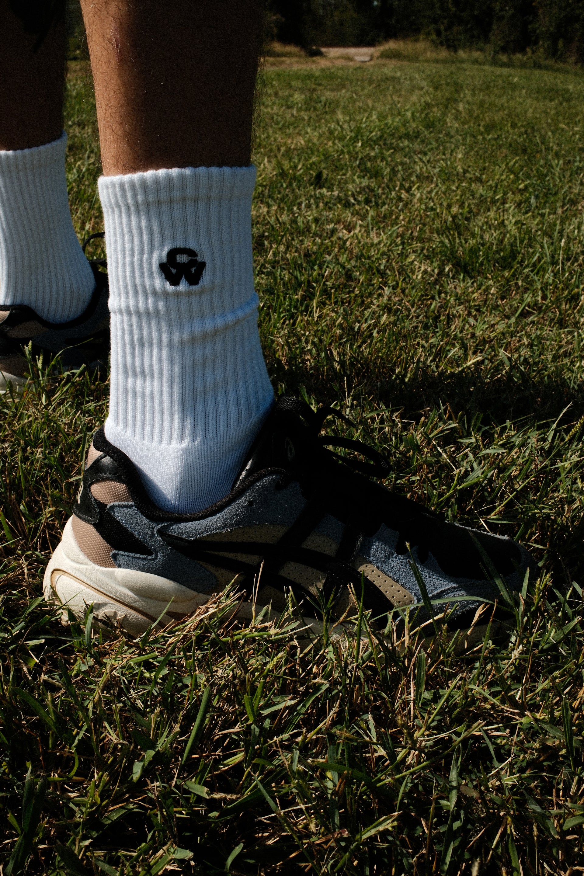 CW LOGO SOCKS WHITE