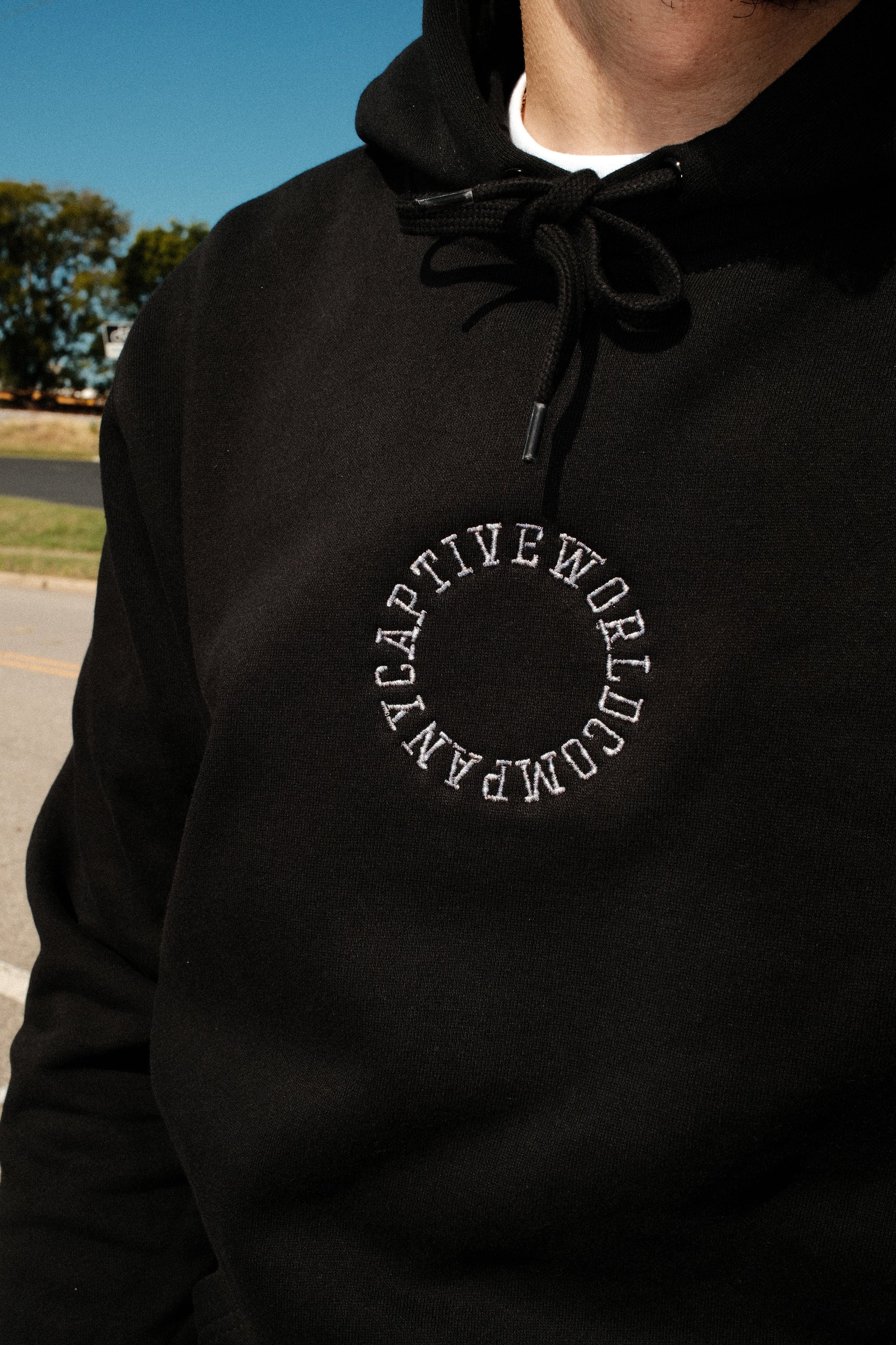 CIRCLE HOODIE BLACK